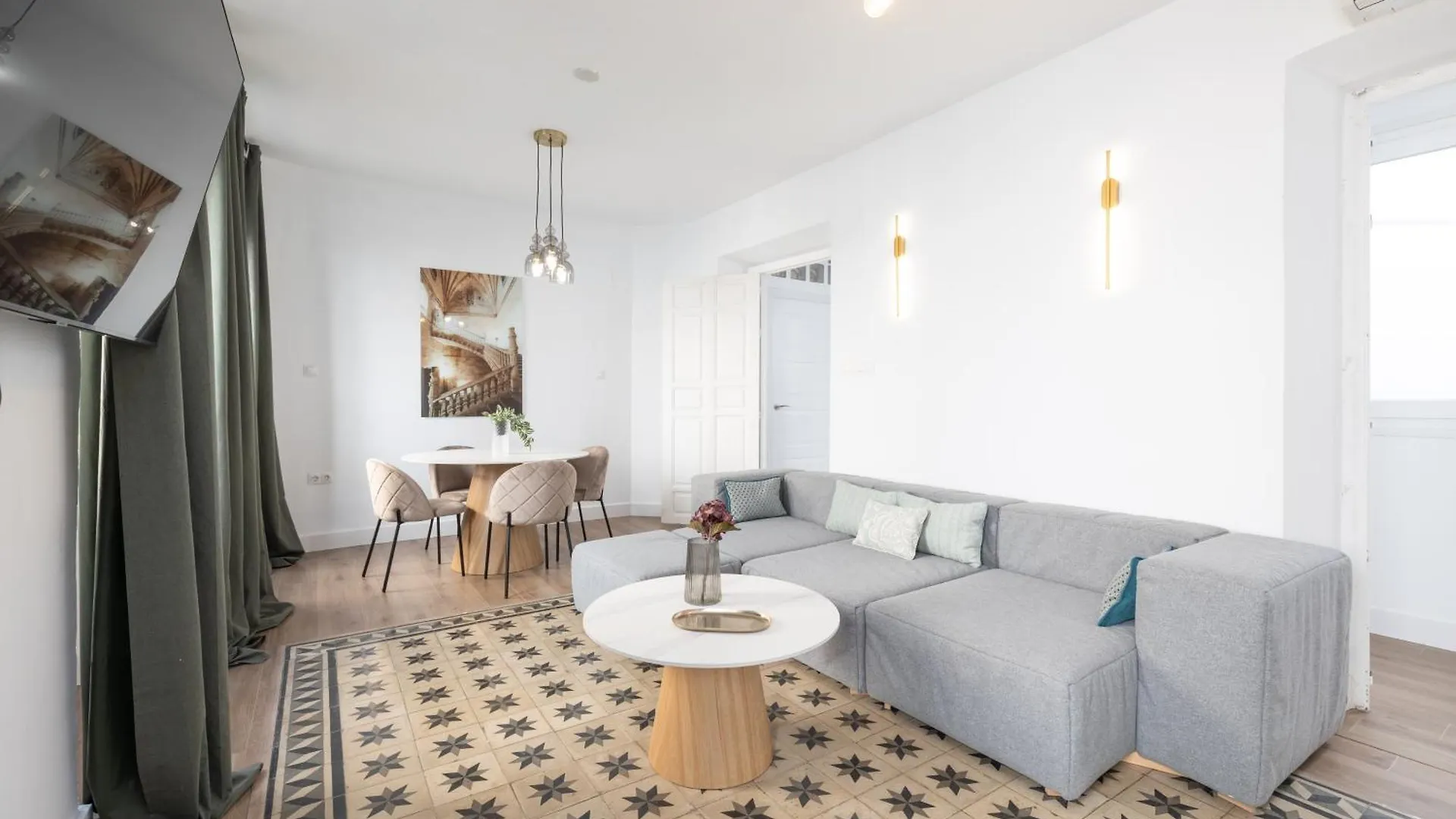 Spacious Bright Palace -1Bedroom-Terrace-Center Màlaga Apartmán