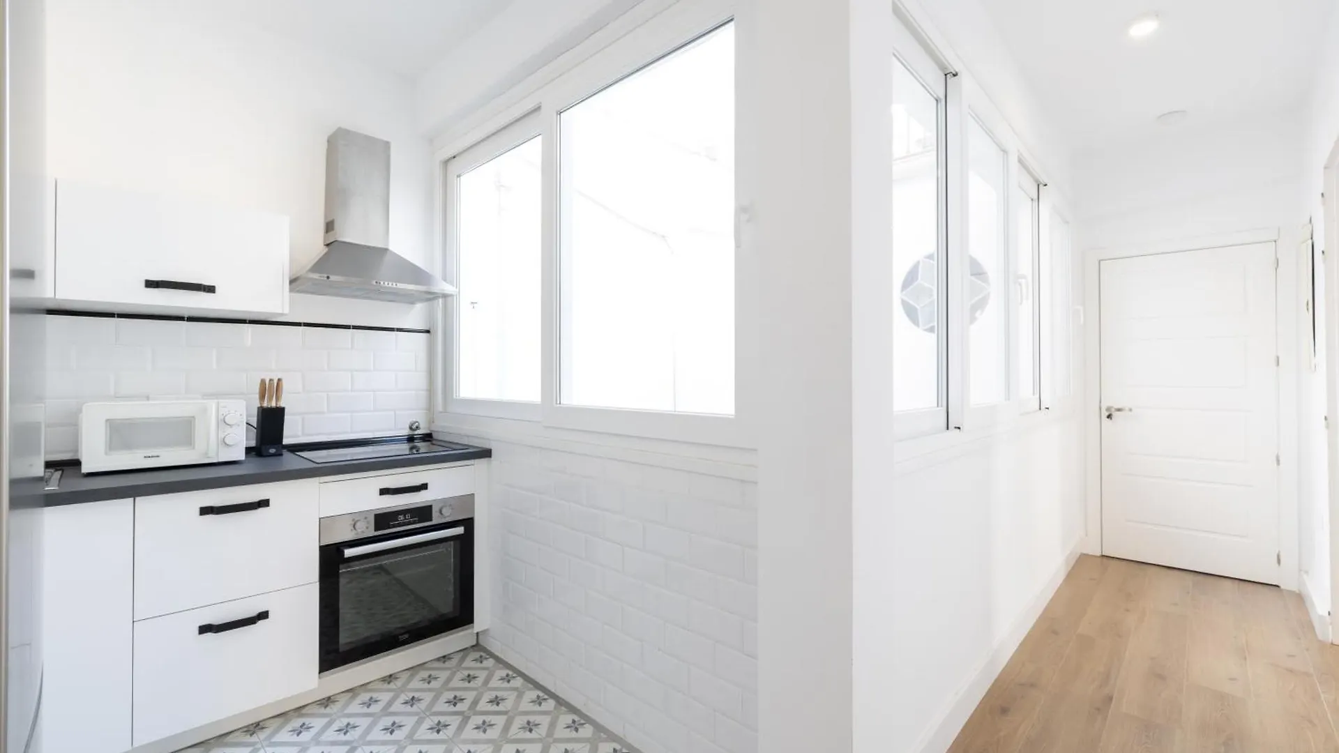 Spacious Bright Palace -1Bedroom-Terrace-Center Malaga 0*,  Spain