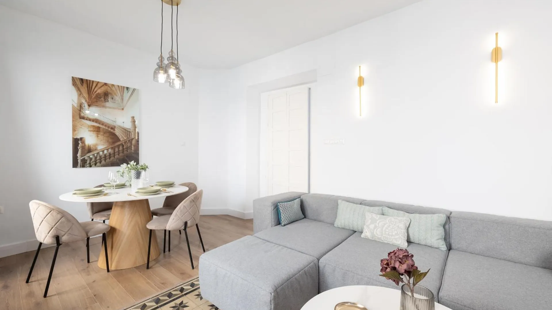 Spacious Bright Palace -1Bedroom-Terrace-Center Malaga Apartment